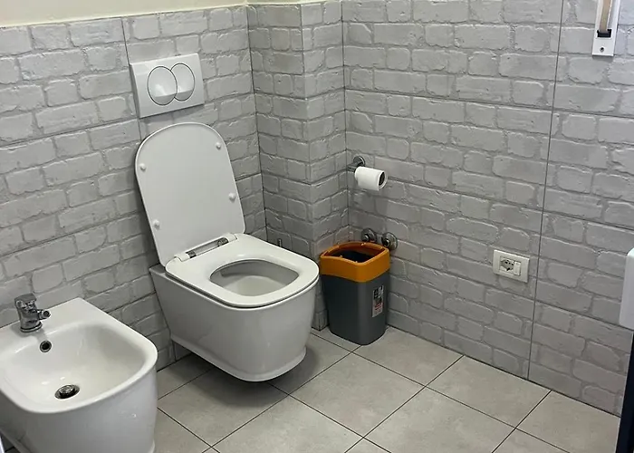 Debora, Lura 3 Gjiri I Lalezit 度假居 *