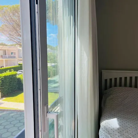 Vakantiehuis Debora, Lura 3 Gjiri I Lalezit *