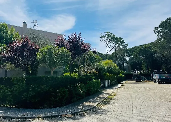 Debora, Lura 3 Gjiri I Lalezit Plazhi San Pietro